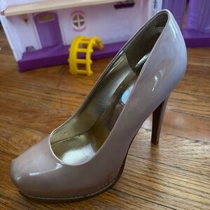 Elegant Beige High Heel Pumps